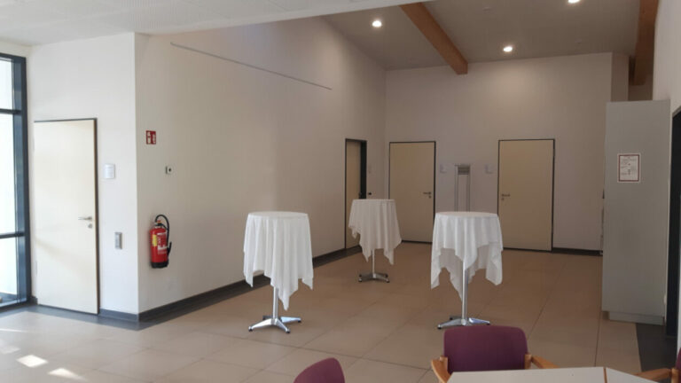 Gemeindehaus Windecken innen